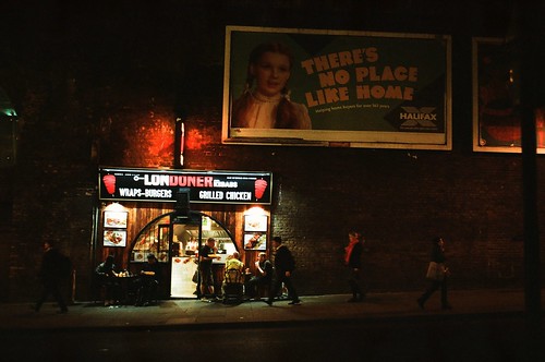 Londoner Kebab, Night Cafe, London Bridge - Olympus Trip 35 (Lomography 800 film)