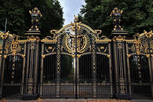 Ornamental Gates, Green Park, London, England.