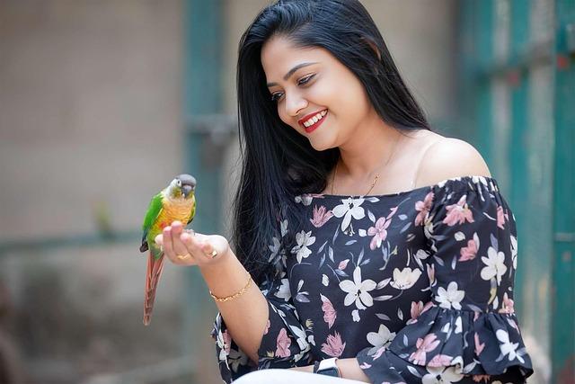 Drishyam actor Esther Anil graduates from London School of Economics; recalls parents’ struggle to fund education | Hindustan Times – Hindustan Times