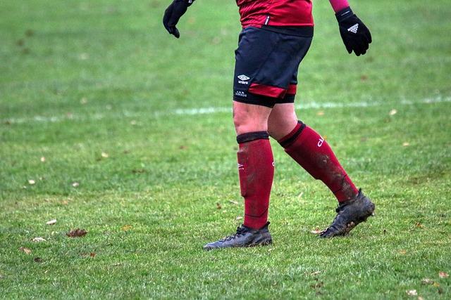 London City Lionesses to wear ‘Everyone Watches Women’s Sports’ shirts in WSL opener – BBC