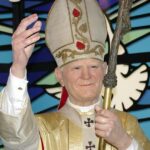 ALAN CARR GETS A TRAITORS MAKEOVER AT MADAME TUSSAUDS LONDON – vergemagazine.co.uk