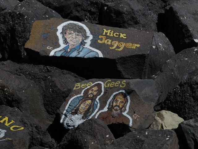 Mick Jagger’s Fiancée ‘Shaken’ After Being Physically Attacked in London – Yahoo