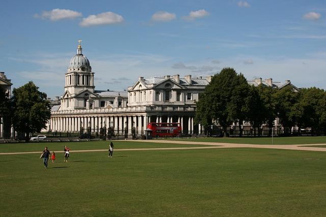 Greenwich Council gives go-ahead for London’s largest theatre – BBC