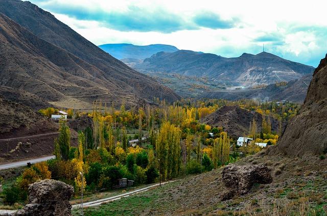 ‘I’m Every Woman — The Chaka Khan Musical’ changes London premiere plans, as Peacock run cancelled – London Theatre