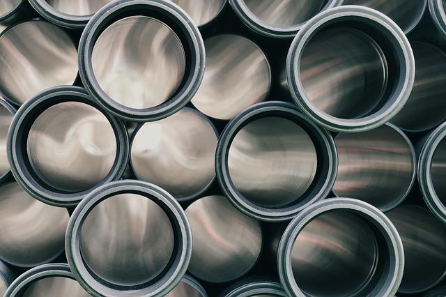 Manhunt as woman in her 20s is sexually assaulted inside a lift at Tube station – London Evening Standard