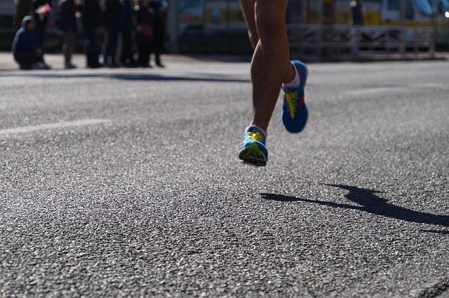 Weekly sports quiz: How many have applied for 2027 London Marathon? – BBC