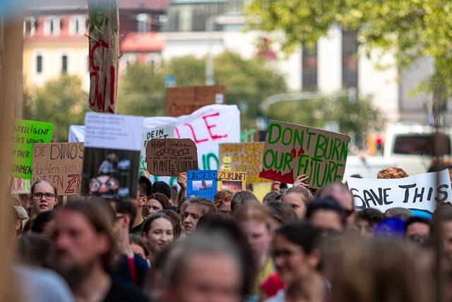 The London school where pupils are fighting back against striking teachers – The Spectator