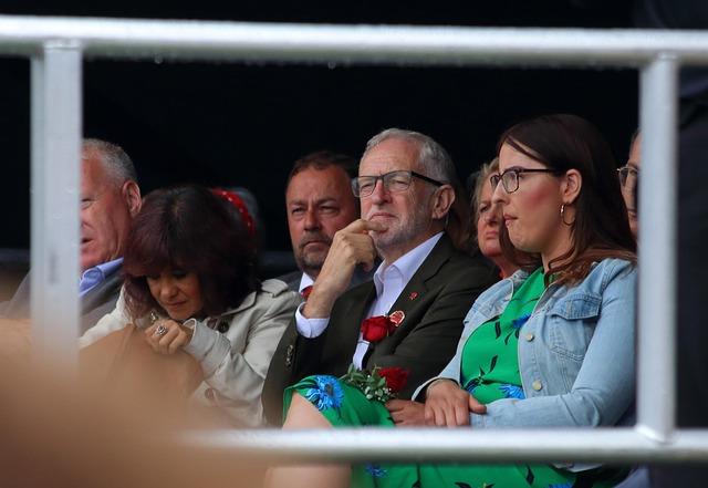 ‘Labour took Lewisham for granted’ – Reaction after Labour lose 450 London seats – BBC