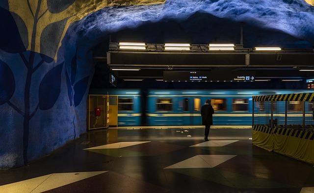 British troops turn London Underground platform into bunker in mock war with Russia – Sky News