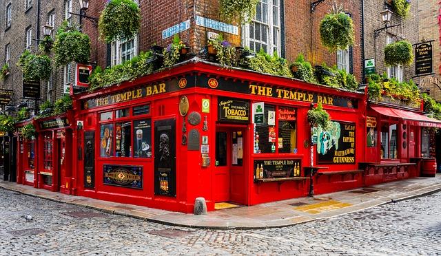 Wet weather dampens pub, bar and restaurant sales in February – London Business News