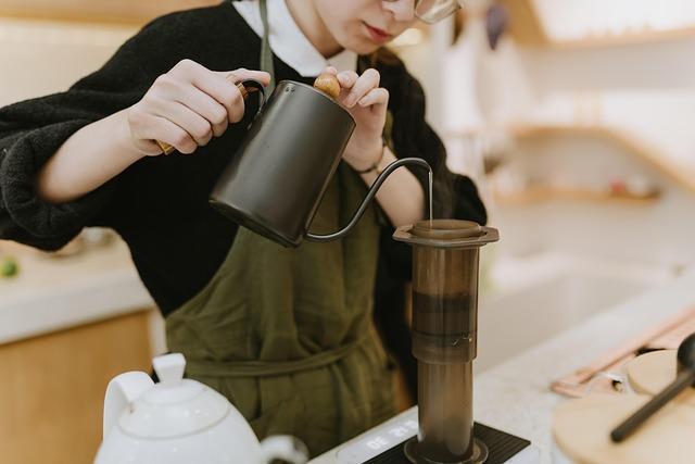 London cafe in legal battle with restaurant chain over ‘Eat Drink Work’ slogan | Small business – The Guardian