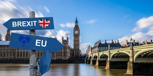 Labour leadership jostling puts Brexit back under political spotlight – BBC
